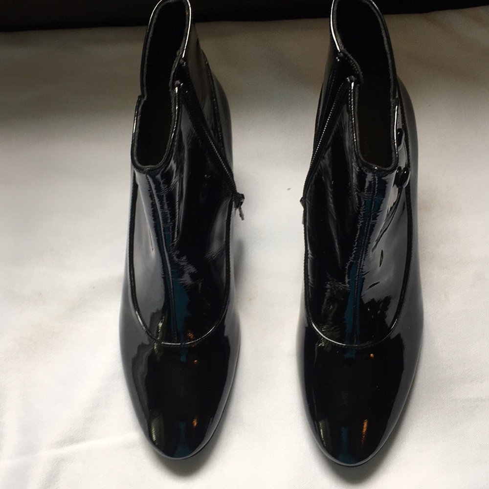 Ankle black boots